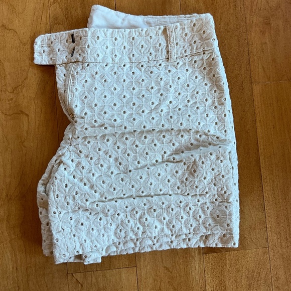 LOFT Pants - LOFT Cream Eyelet Shorts
